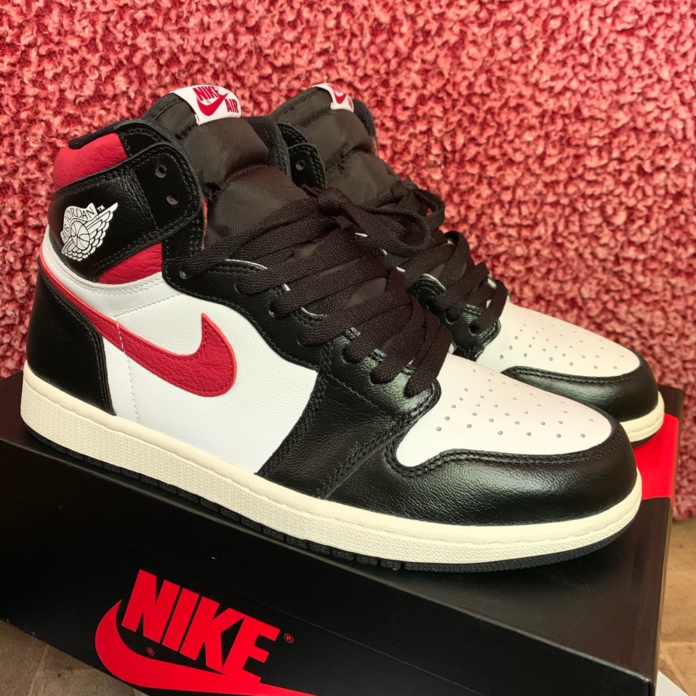 Jordan 1 “Gym Red”